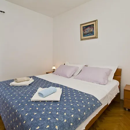 Apartment Lucija