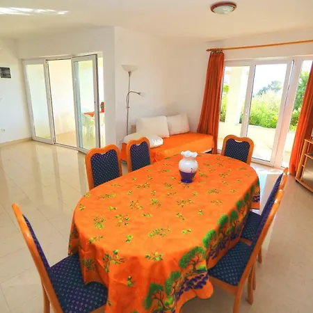 Apartment Lucija
