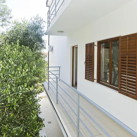 Lucija Apartament *